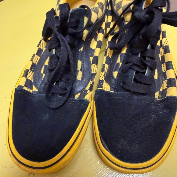 Vans Black and Yellow Checkered Sneakers
Men’s 7, Women’s 8.5 - Picture 4 of 7